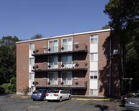 Furnace Brook Apartments in Quincy, MA - Building Photo - Building Photo