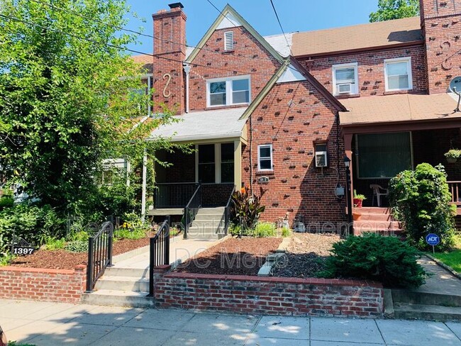property at 1397 Sheridan St NW