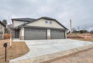 12010 Rush St in Oklahoma City, OK - Building Photo