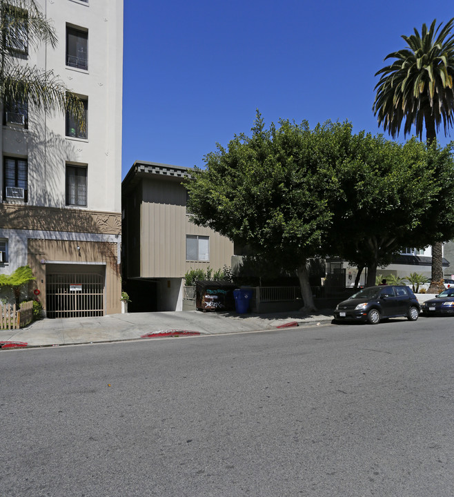 521 S Hobart Blvd in Los Angeles, CA - Foto de edificio