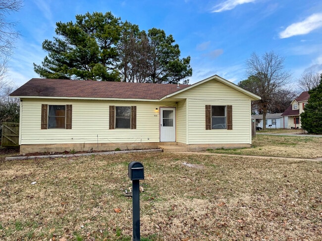 property at 712 Jill Ln