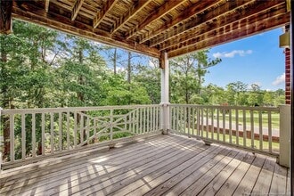 300 Bubble Creek Ct in Fayetteville, NC - Building Photo - Building Photo
