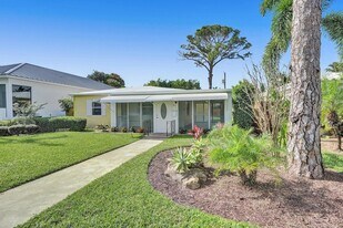 1617 NE 17th Terrace in Fort Lauderdale, FL - Building Photo