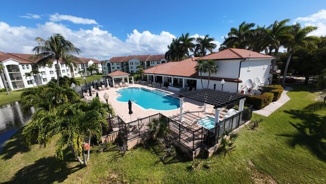 property at 615 Villa Cir