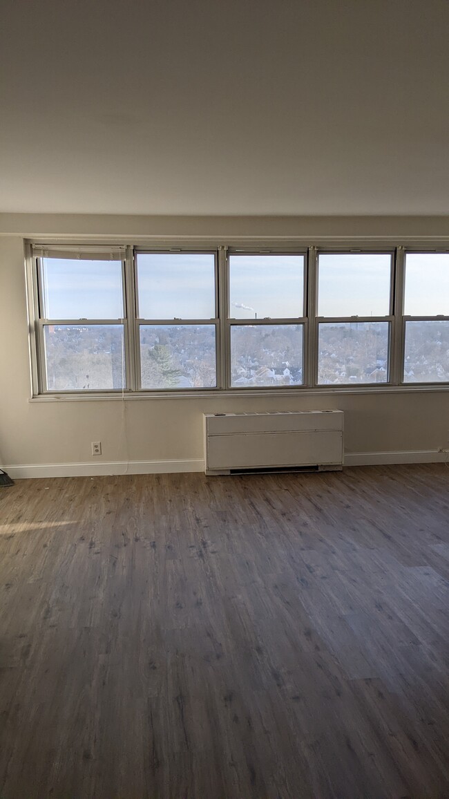 2625 Park Ave, Unit 11A in Bridgeport, CT - Foto de edificio - Building Photo