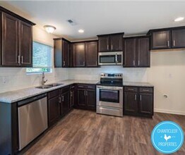 10 Rochambeau Ct in Durham, NC - Building Photo - Building Photo