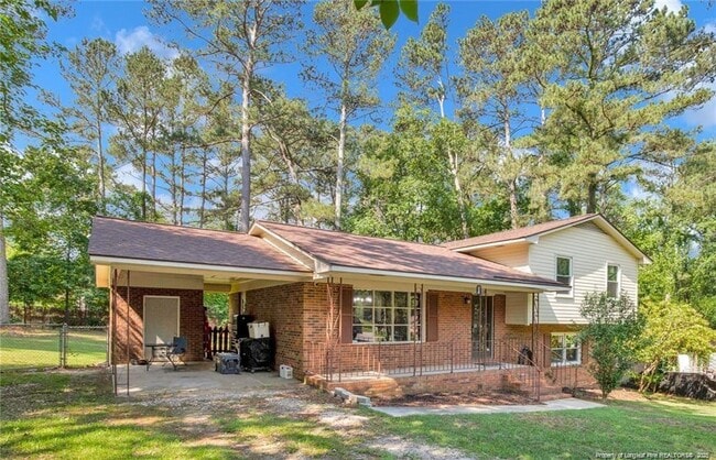 1618 Hickoryridge Ct in Fayetteville, NC - Building Photo - Building Photo