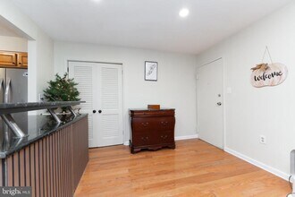 1832 Metzerott Rd in Adelphi, MD - Building Photo - Building Photo