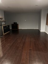 9427 S Ewing Ave, Unit 1 in Chicago, IL - Building Photo