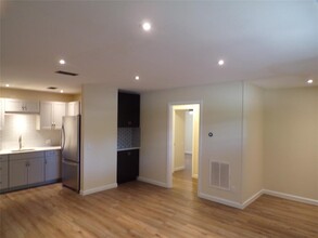 3819 Jefferson St in Austin, TX - Foto de edificio - Building Photo