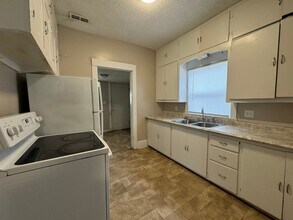 1511 S Hydraulic Ave in Wichita, KS - Building Photo - Building Photo