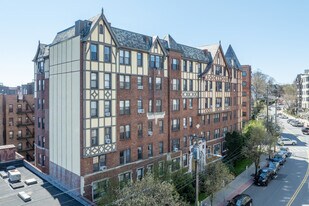 Tudor Arms in Bronxville, NY - Building Photo