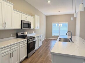 4746 Whittlebury Dr in Fort Wayne, IN - Building Photo - Building Photo