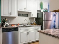 Building Photo - Manchester Court Apartments in Modesto, California