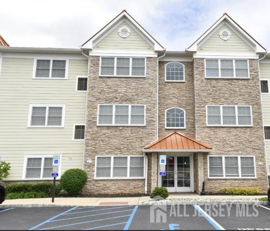 1400 St Georges Ave in Avenel, NJ - Building Photo