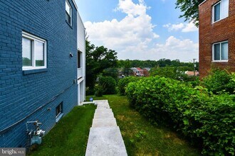 531 Hilltop Terrace SE in Washington, DC - Building Photo - Building Photo