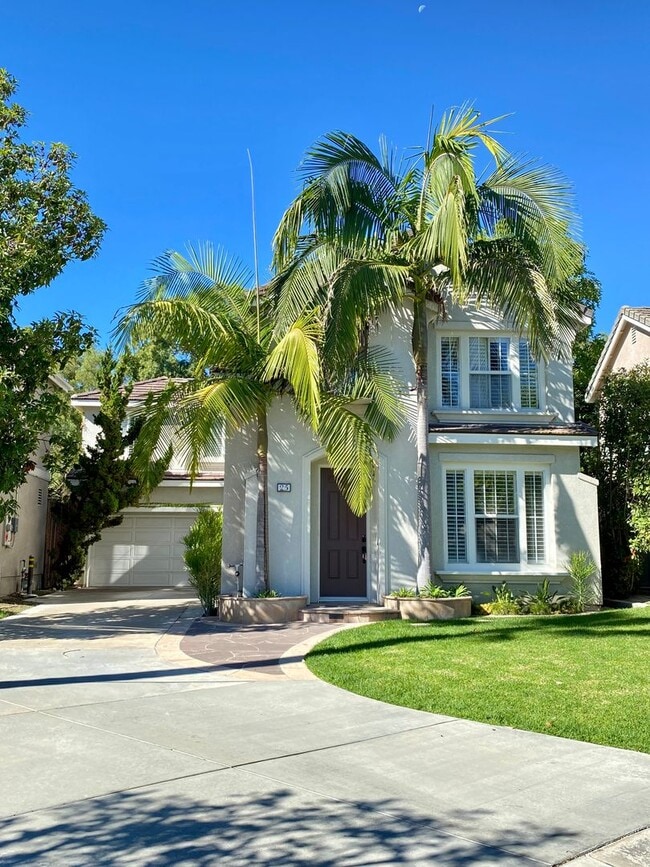 property at 25 Caledon Ct