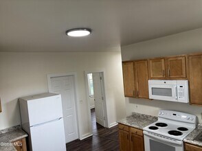 91 Park Ave in Cohoes, NY - Building Photo - Building Photo
