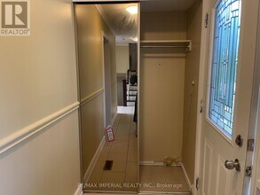 166 Hupfield Trail in Toronto, ON - Building Photo - Building Photo