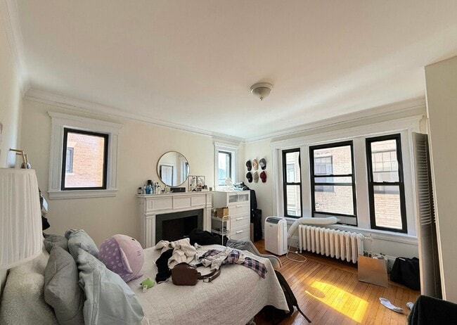 452 Park Dr, Unit 2 in Boston, MA - Building Photo - Building Photo
