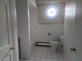 581 Proctor Ave, Unit 2 in Revere, MA - Building Photo