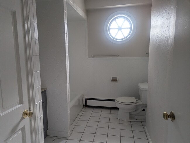 581 Proctor Ave, Unit 2