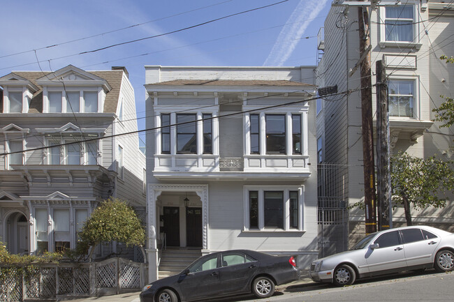 2924 Fillmore St in San Francisco, CA - Building Photo - Building Photo