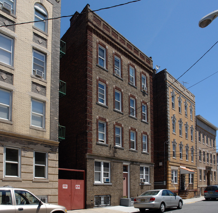 91 Nichols St in Newark, NJ - Foto de edificio