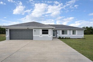 305 Michigan Pl in Kissimmee, FL - Building Photo
