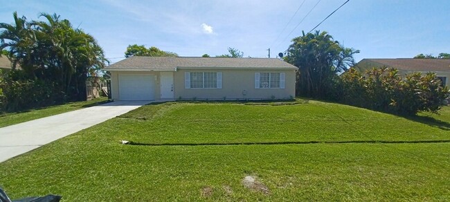 property at 2289 SE Friendship St