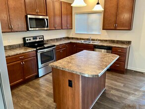 4189 Pheasant Ridge Ct in Batavia, OH - Foto de edificio - Building Photo