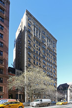 333 West End Ave in New York, NY - Building Photo - Building Photo