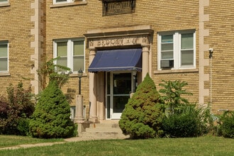 Brookview Apartments in Rochester, NY - Foto de edificio - Building Photo