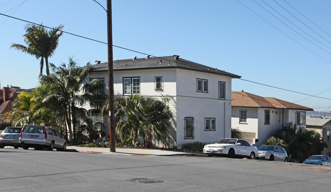 2148-2164 Albatross St in San Diego, CA - Building Photo - Building Photo