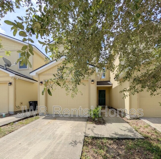 7824 Playschool Ln in Jacksonville, FL - Building Photo - Building Photo