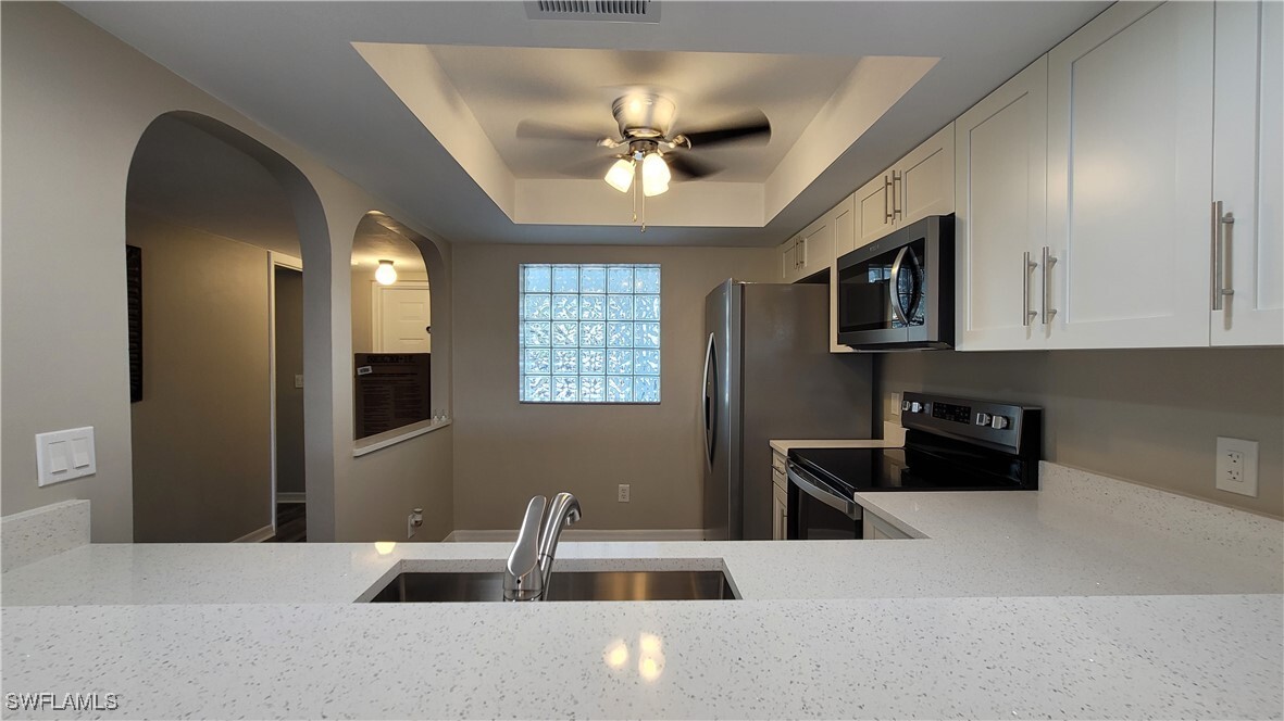 425 SW 47th Terrace in Cape Coral, FL - Building Photo