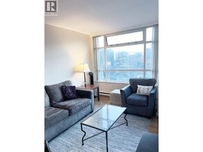 438 Seymour St in Vancouver, BC - Building Photo - Building Photo