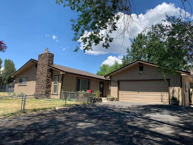 6119 Onyx Ave