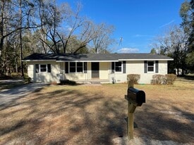 101 Montgomery Dr in Statesboro, GA - Building Photo