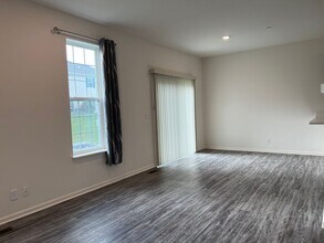 1231 Hawk Hollow Dr in Yorkville, IL - Building Photo - Building Photo