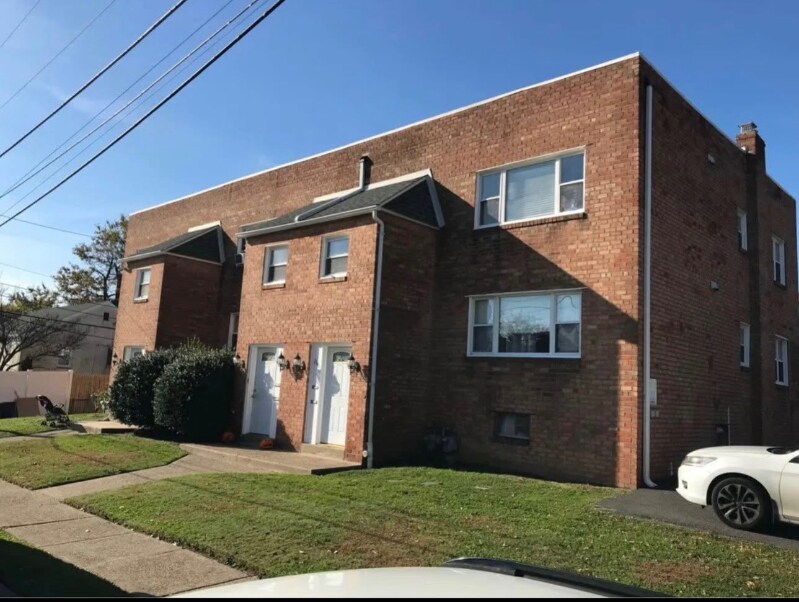 2141 Forrester Ave in Holmes, PA - Building Photo