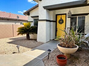 683 E Las Colinas Pl in Chandler, AZ - Building Photo - Building Photo