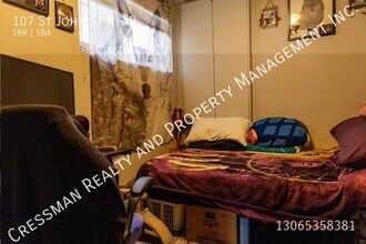 107 St John St N in Regina, SK - Building Photo - Building Photo