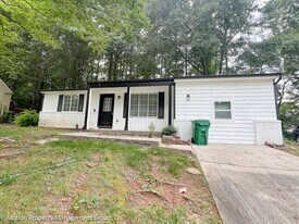 1995 Northerly Way in Stone Mountain, GA - Building Photo