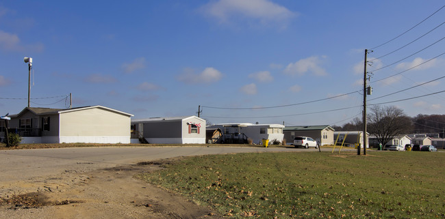 Berkshire Pointe in New Salisbury, IN - Building Photo - Building Photo