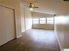 301 S Robinson Ave in Pen Argyl, PA - Building Photo - Building Photo