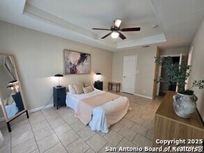 2722 Wade St in San Antonio, TX - Foto de edificio - Building Photo