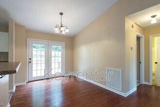 5928 Rolling Ridge Dr in Knoxville, TN - Building Photo - Building Photo