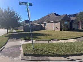 19003 Piper Hill Ln in Cypress, TX - Building Photo - Building Photo