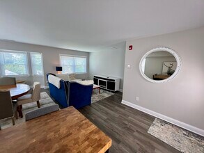 99 Cherry St in Milford, CT - Building Photo - Building Photo